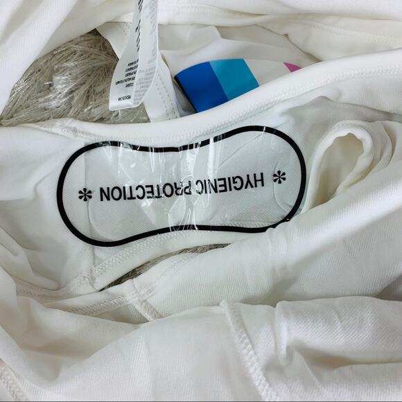 Urban Outfitters American Flag Heart 1 pc Sz Small NWOT - Picture 4 of 5